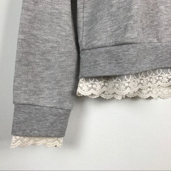 Forever 21  Gray Sweater With Lace Long Sleeve Accents Comme Ci - Picture 4 of 8